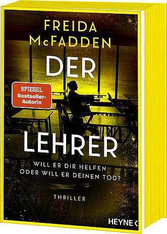 Bild einer Schülerin die im Dunkeln allein auf einer Schulbank sitzt.